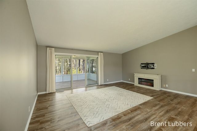 308 Winter Oaks Drive, Holland, MI 49424