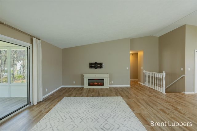 308 Winter Oaks Drive, Holland, MI 49424