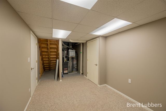 308 Winter Oaks Drive, Holland, MI 49424