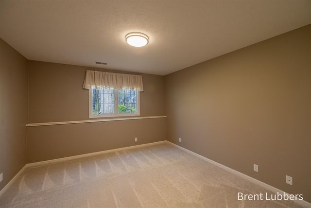 308 Winter Oaks Drive, Holland, MI 49424