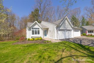 308 Winter Oaks Drive, Holland, MI 49424