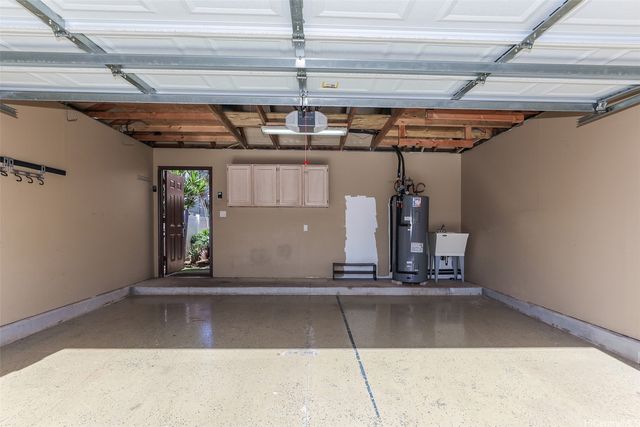 91-1151 Kaimalie Street, Ewa Beach, HI 96706