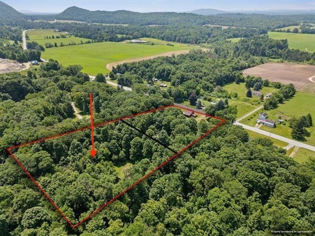 3645 S 116 Road # 2, Bristol, VT 05443
