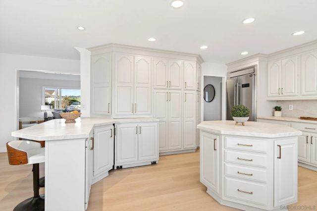 1820 Bienvenida, Carlsbad, CA 92008