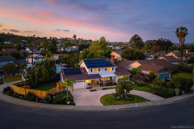 1820 Bienvenida, Carlsbad, CA 92008