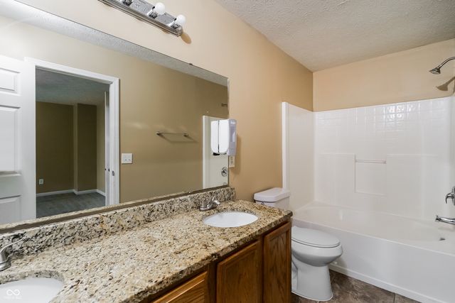 5675 Glass Chimney Lane, Indianapolis, IN 46235