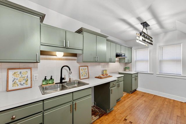 3056 N 55th STREET, Milwaukee, WI 53210