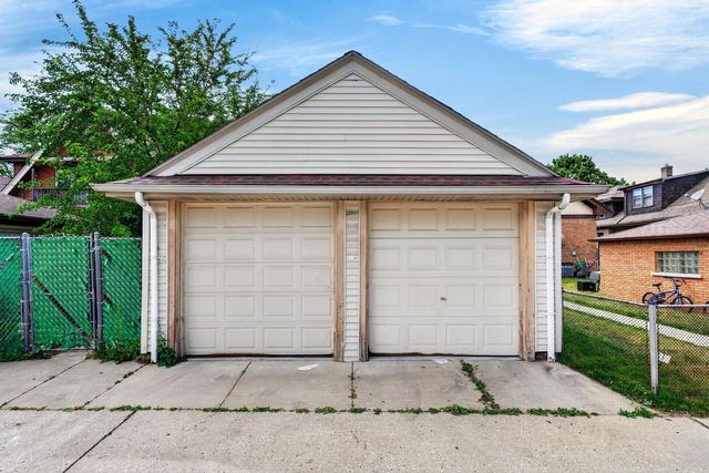 3056 N 55th STREET, Milwaukee, WI 53210