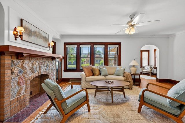 3056 N 55th STREET, Milwaukee, WI 53210