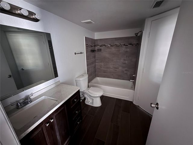 4105 TROPICAL ISLE BOULEVARD 217, Kissimmee, FL 34741