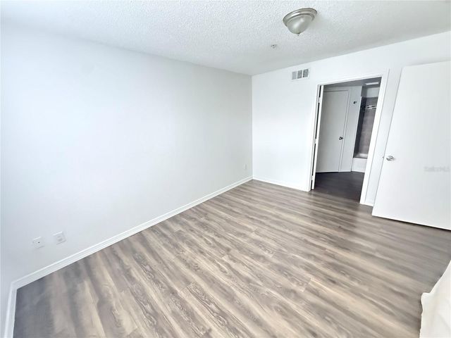 4105 TROPICAL ISLE BOULEVARD 217, Kissimmee, FL 34741