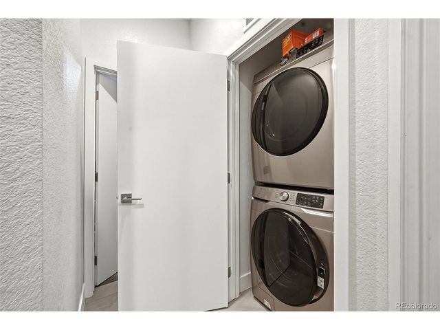 3411 N Albion St 4-1, Denver, CO 80207