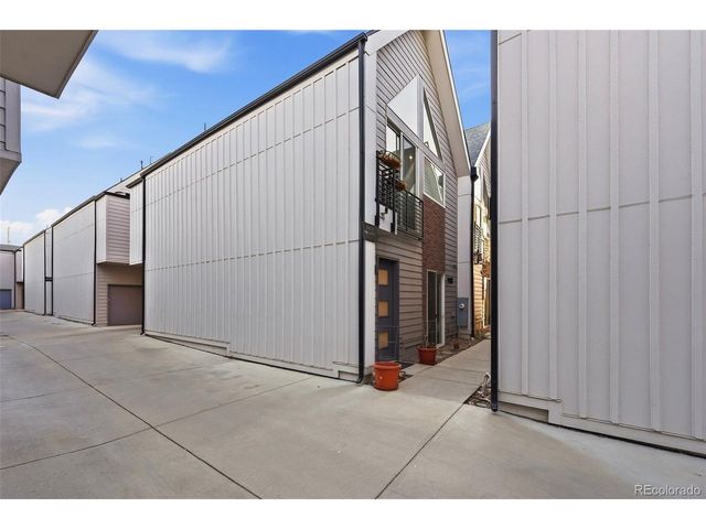 3411 N Albion St 4-1, Denver, CO 80207