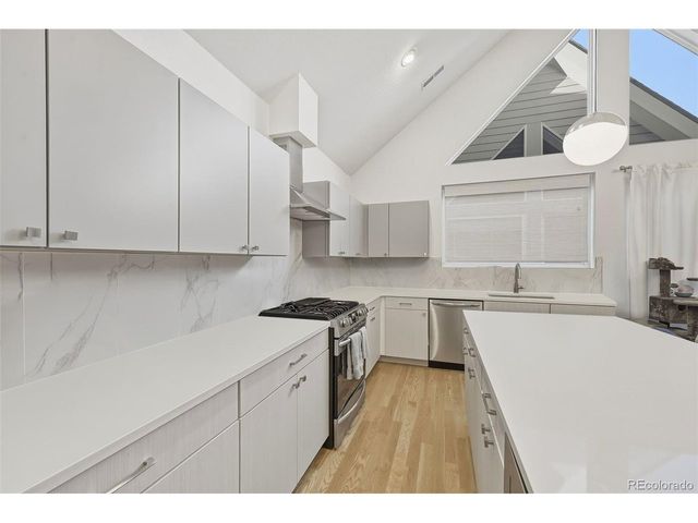 3411 N Albion St 4-1, Denver, CO 80207