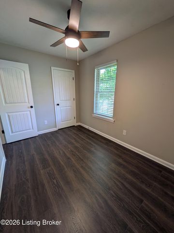 155 Valleyview Dr, Bardstown, KY 40004