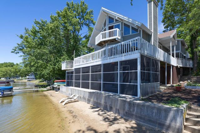 68388 Dailey Road, Ontwa Twp, MI 49112