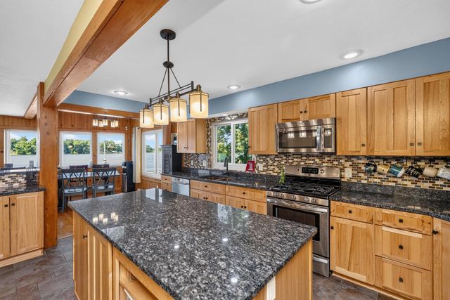 68388 Dailey Road, Ontwa Twp, MI 49112