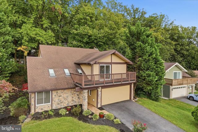 7818 MULBERRY BOTTOM LN, Springfield, VA 22153