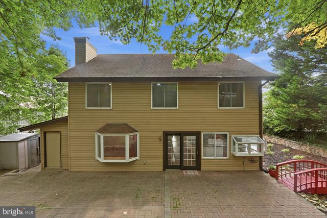 7818 MULBERRY BOTTOM LN, Springfield, VA 22153