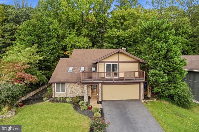 7818 MULBERRY BOTTOM LN, Springfield, VA 22153