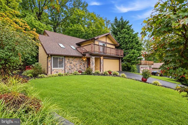 7818 MULBERRY BOTTOM LN, Springfield, VA 22153