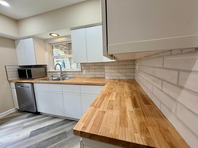 3760 N 42nd STREET, Milwaukee, WI 53216