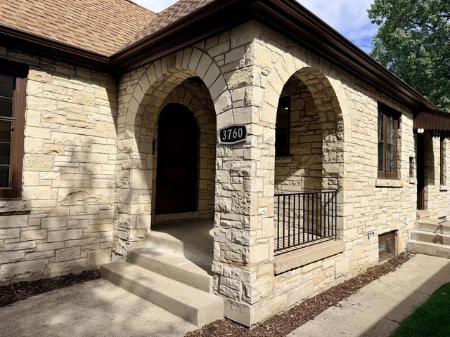 3760 N 42nd STREET, Milwaukee, WI 53216