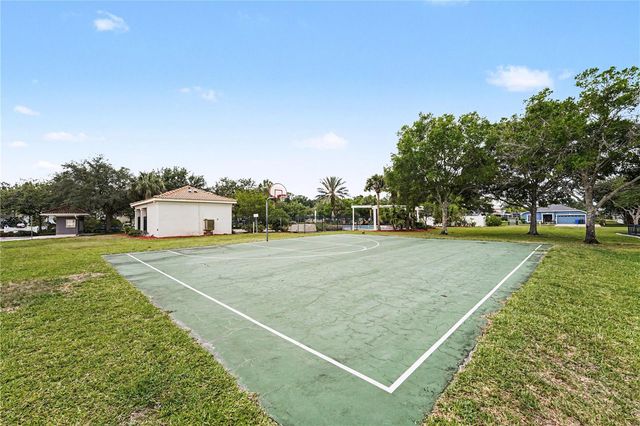 12268 COUNTRY WHITE CIRCLE, Tampa, FL 33635
