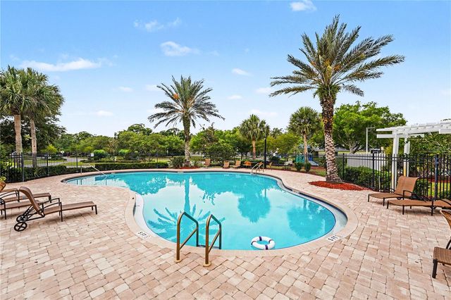 12268 COUNTRY WHITE CIRCLE, Tampa, FL 33635