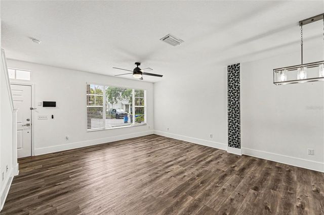 12268 COUNTRY WHITE CIRCLE, Tampa, FL 33635