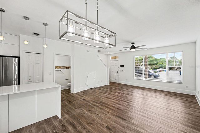 12268 COUNTRY WHITE CIRCLE, Tampa, FL 33635