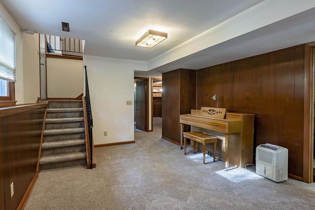 2201 Tawhee Drive, Madison, WI 53711