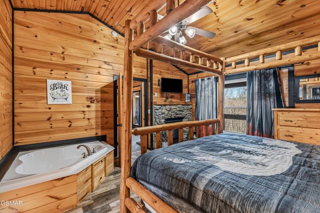 1235 Annes Road, Gatlinburg, TN 37738