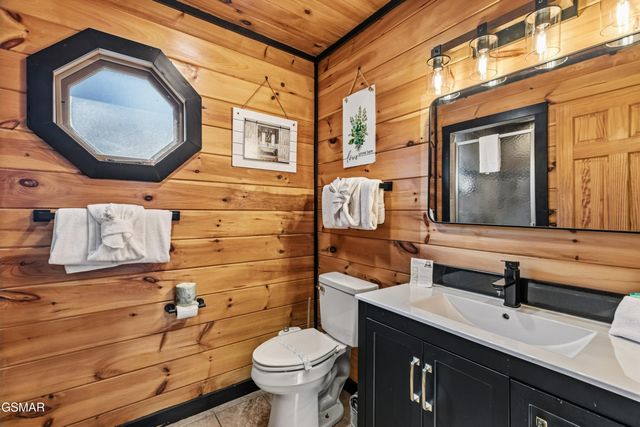 1235 Annes Road, Gatlinburg, TN 37738