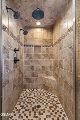 1235 Annes Road, Gatlinburg, TN 37738