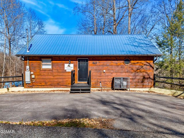1235 Annes Road, Gatlinburg, TN 37738