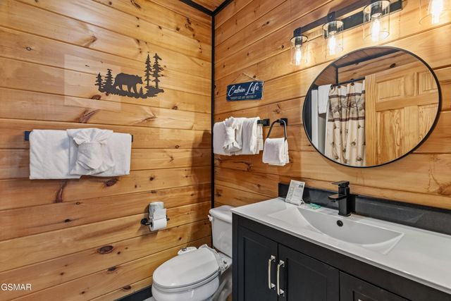 1235 Annes Road, Gatlinburg, TN 37738