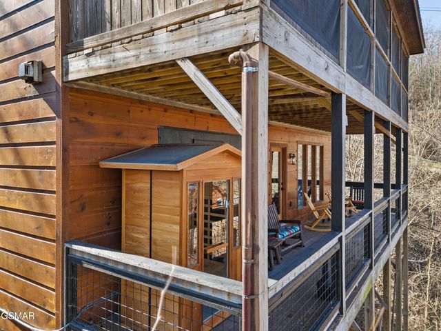 1235 Annes Road, Gatlinburg, TN 37738