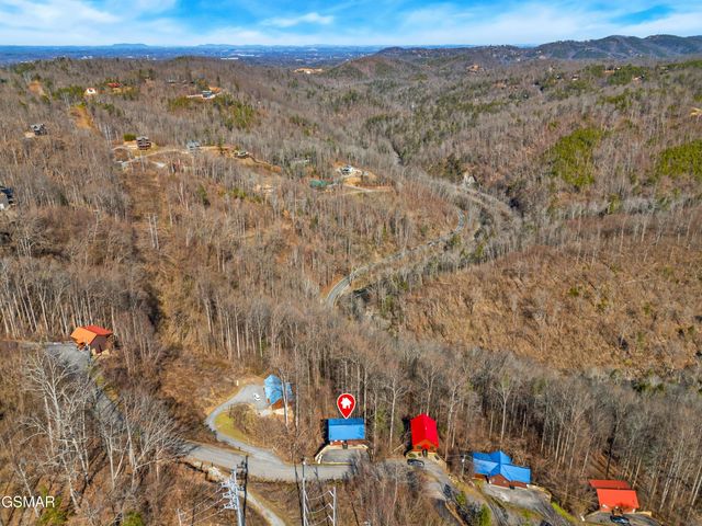 1235 Annes Road, Gatlinburg, TN 37738