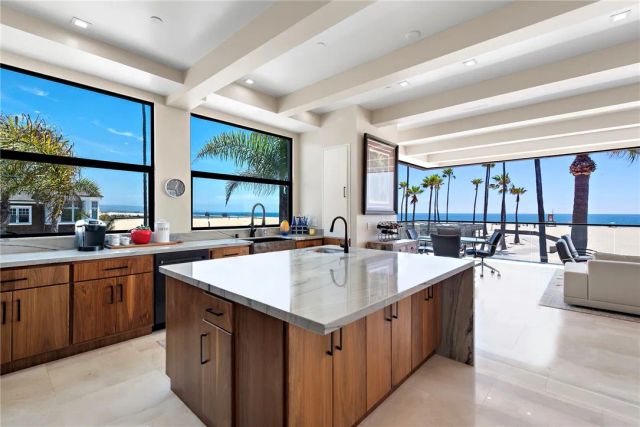 1504 W Oceanfront 5, Newport Beach, CA 92663