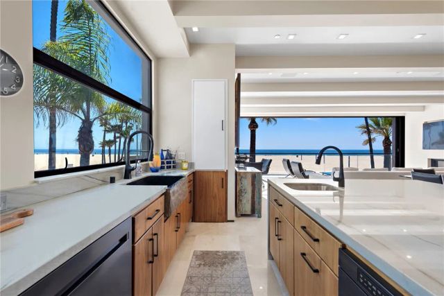 1504 W Oceanfront 5, Newport Beach, CA 92663