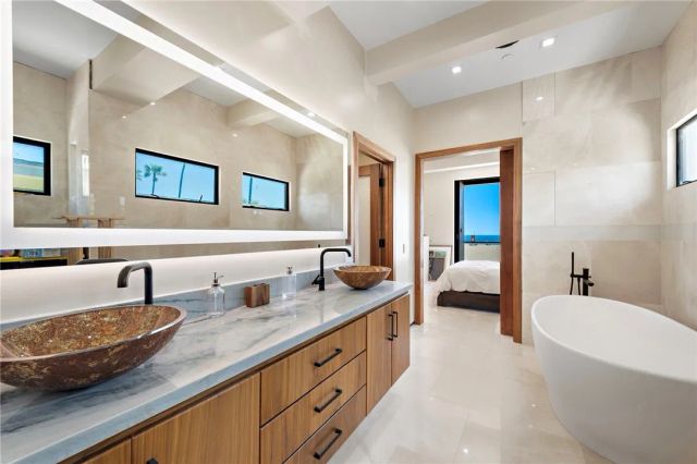 1504 W Oceanfront 5, Newport Beach, CA 92663