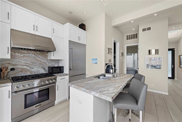 1504 W Oceanfront 5, Newport Beach, CA 92663