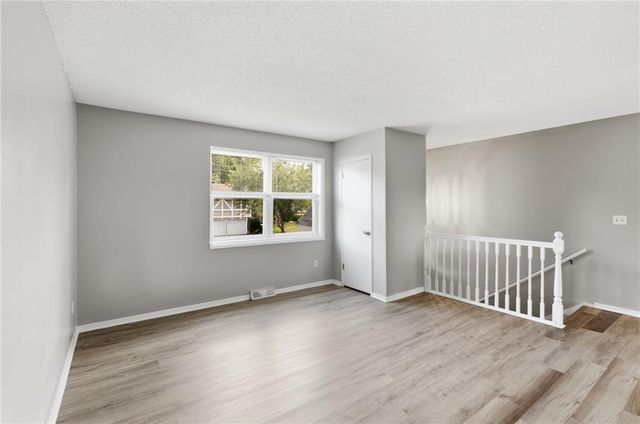 6405 E 140th Terrace, Grandview, MO 64030