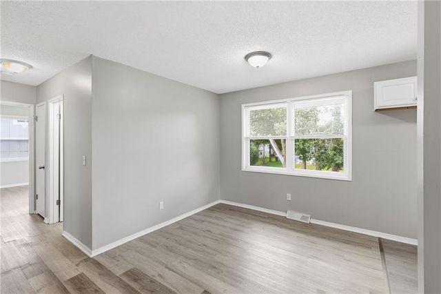 6405 E 140th Terrace, Grandview, MO 64030