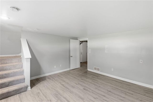 6405 E 140th Terrace, Grandview, MO 64030