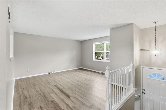 6405 E 140th Terrace, Grandview, MO 64030