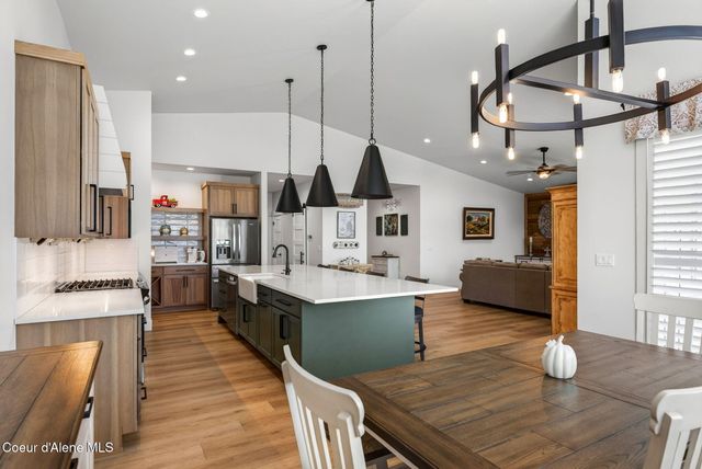 8136 W Splitrail AVE, Rathdrum, ID 83858