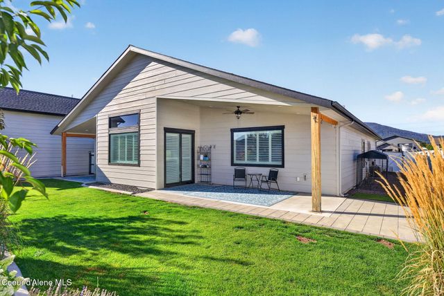 8136 W Splitrail AVE, Rathdrum, ID 83858