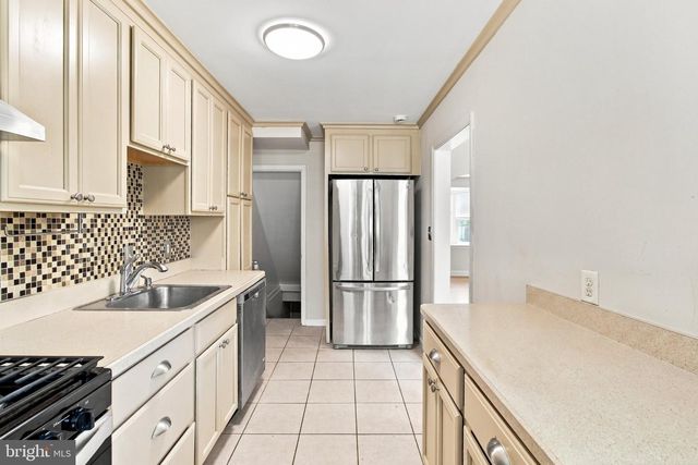 8450 LOCH RAVEN BLVD, Baltimore, MD 21286